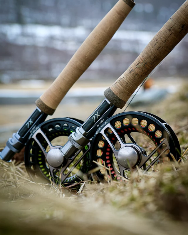 A classic move…🥶

…Being so excited for the new season that you get out no matter what the conditions look like ❄️

Along with cosy Onka Jackets, Jacob & Albin Eliasson rely on the adrenaline of finding an early season fish to keep them warm during the day. They also know there will be a warm fire to retreat to once the sun sets to ward off any impending frostbite 🏕️

“Setting up multiple rods while we still have feeling in our fingers allows for quick tactical changes as we search for these early season trout.”

#looptackle